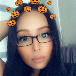 Meet your Posher, Audrey